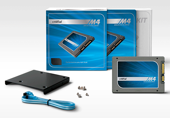 Crucial M4: Lieferumfang mit "Easy Desktop Install Kit", Crucial m4 SSD ist in Version mit einer Höhe von 9,5 mm und einer Höhe von nur 7 mm erhältlich (Quelle: CRUCIAL)