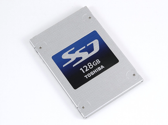 Toshiba Q-Series: Die SSD Festplatten sind recht robust und zuverlässig sowie nicht übermäßig teuer (Quelle: Toshiba)