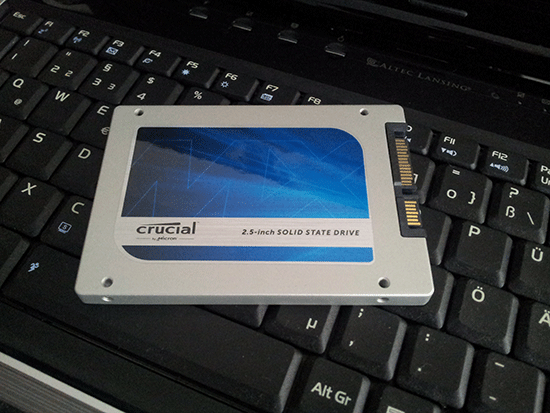 SSD in Laptop einbauen: Statt eines Neukaufs einscheide ich mich dazu dem alten Notebook mit einer schnellen SSD neues Leben einzuhauchen