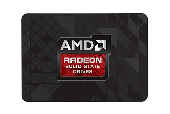 AMD Radeon R7 SSD: Die SSD Festplatte ist das erste Flash-Laufwerk des kalifornischen Chip-Herstellers und weist viele Gemeinsamkeiten mit OCZ-Produkten auf (Quelle: AMD)