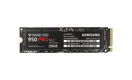 Samsung SSD 950 Pro: Die SSD ist dank des M.2 Standards (2280 - 22 mm breit, 80 mm lang) einerseits besonders klein, andererseits aber auch sehr leistungsfähig 